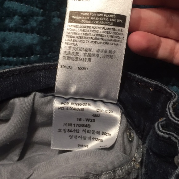 Levi’s Mid rise boyfriend jeans - Picture 11 of 12